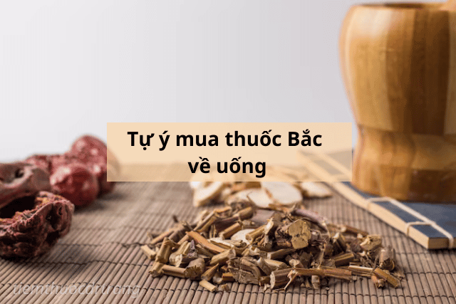 Tự ý mua thuốc Bắc về uống